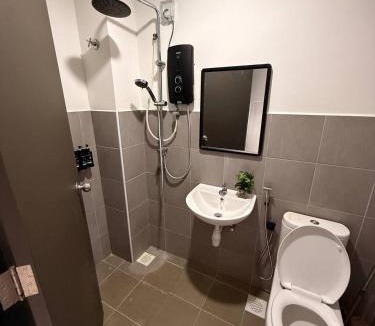 Kepala Batas House | Huwayna Private Pool Homestay M U S L I M sahaja