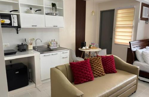 Balibago Apartment | Dainty Den LF508 - Comfy & Chic Home beside Enchanted Kingdom