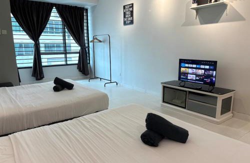 Tebrau Apartment | Mount Austin #Akademik #BigStudio 1-2Pax #Smart TV