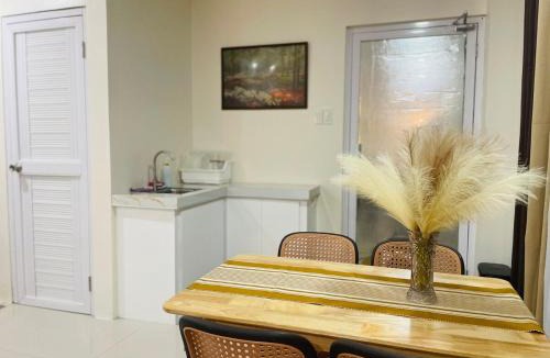 Candon Apartment | JC7 Twin Bed City Center Studio JEMS Bldg 3rd Floor IAN UNIT