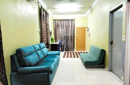 Sungai Siput House | RIZQI HOMESTAY Sungai Siput with Wifi! Islamic Guest Only!