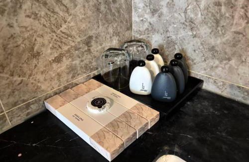 Central District Apartment | TheBess Hotel Tokyo is located adjacent to Singapore and offers a sea viewIt is a family business smart room with the sea view of Princess Bay富力公主湾