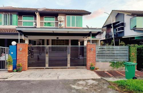 Sibu House | Kelly Homestay