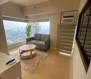 Wack-Wack Greenhills Apartment | EDSA Heights Ama Tower Unit 3305 Loft Penthouse Unit