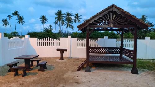 Kota Bharu House | Alhambra Beach Staycation - Bachok