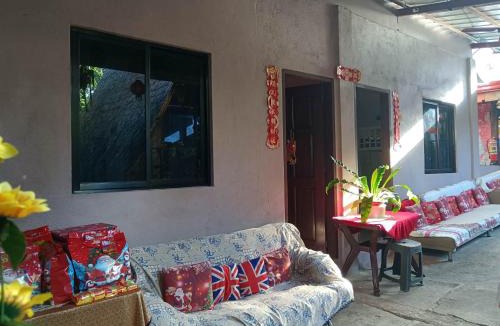 Maria Bed & Breakfast | Daisy Food House and Inn