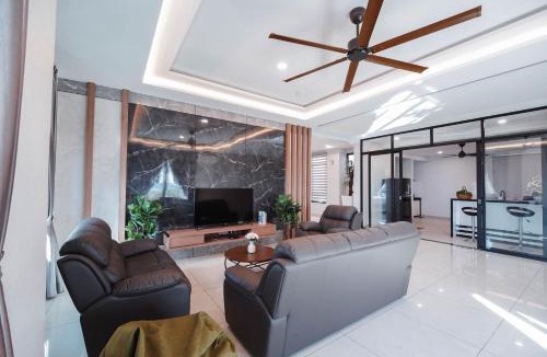 Kampung Baruh Apartment | 22 Penthouse by BRB, Airport View & 18 Pax