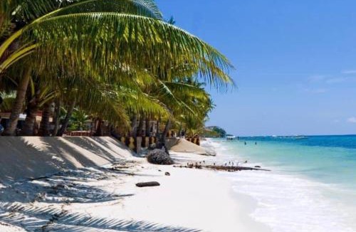 Tawala Hotel | Iwayan Beach Resort
