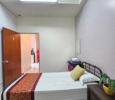 Muar House | Warni Villa 8 Whole Or Room