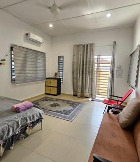 Kampung Gudang Rasau House | Homestay Sarah Ali Kuantan SELESA,BERSIH & LUAS