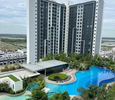 Kuala Langat District Apartment | Han's Homestay by RH Splash Mania at Mayabay Residences, Gamuda Cove