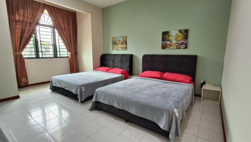 Kota Warisan House | Warisan Indah Homestay KLIA 2 Melayu sahaja
