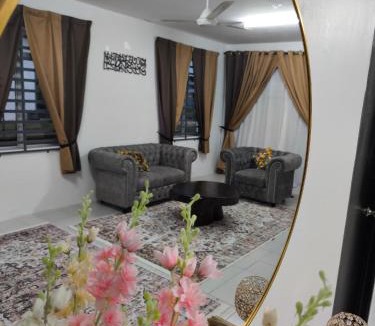 Gambang House | Coach homestay