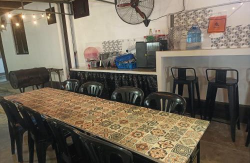 Kampung Bari Kecil House | Casa IMAM Roomstay
