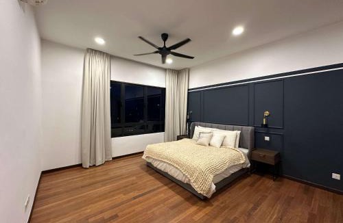 Bukit Jelutong Apartment | The Jelutong Trio, Spacious 3-Bedroom Luxury Stay