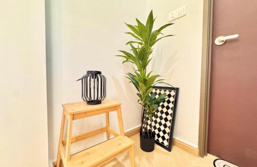 Central District Apartment | Kingsbay Danga Bay Country Garden by Luxecocoo CK