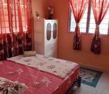 Kampung Tasek Junjong Ski Chalet | Homestay Bait Al-Sakinah