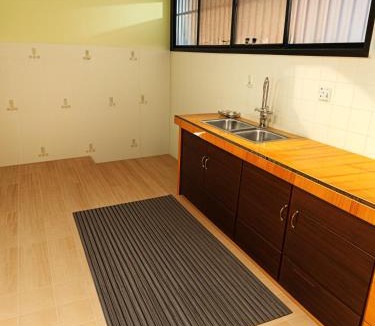 Taman Tasek Manikavasagam House | Econo Homestay