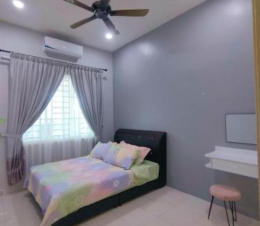 Kampung Mergong Indah House | Guesthouse Mergong Jaya l Town Area l Near by Lotus Mergong 8-10 Pax