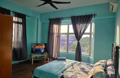 Tanjung Tanah Merah Apartment | The Sunset Terrace, Ocean View Resort-Teluk Kemang, Sea Views, Walk to beach, Netflix, Beverages & Snacks