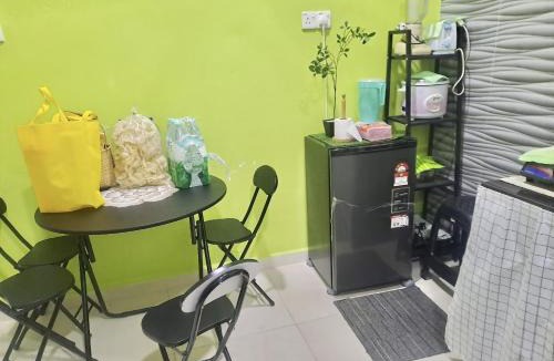 Kawasan Perindustrian Chendering House | Habib Homestay
