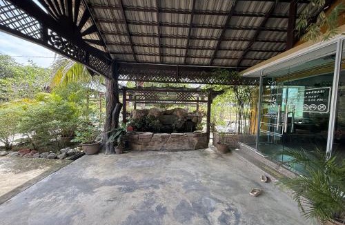 Kepala Batas Hotel | Inapan Taman Herba