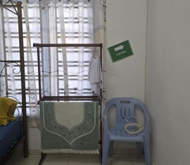 Alor Gajah House | NEEK TOMS HOMESTAY MELAKA Near UITM Lendu - MRSM ALOR GAJAH- ENTER EXIT VIA LEBUH AMJ- SELF CHECK-IN