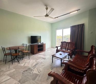 Baharu Hotel | Pd Marina Resort