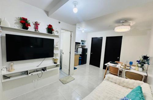 Mandaue Apartment | Espasyo de Cebu TWO Bedroom NEAR Oakridge Banilad Cebu City