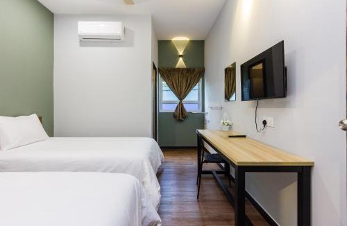 Benggali House | Hidden 4BR Cottage House Retreats (Free Parking)