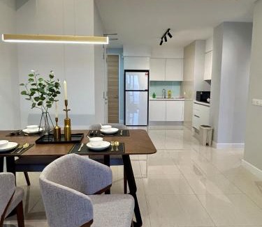 Brickfields Apartment | KL Central 32 Floor KLCC View