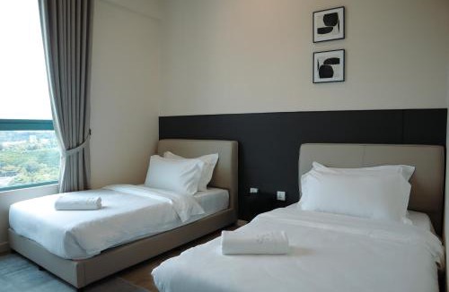 Likas Apartment | Homesuite' Home at Bay Suites