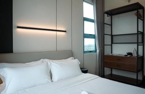 Likas Apartment | Homesuite' Home at Bay Suites