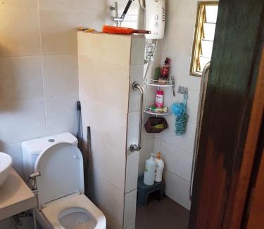 Batu Kikir House | Roomstay "Ghumah Uwan" bilik kayu