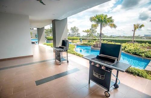 Johor Bahru Apartment | Molek Regency City View 6Pax Netflix