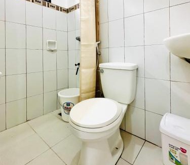 General Santos House | Fully Air Conditioned Home Big Parking Gated Wi-Fi 24H Security