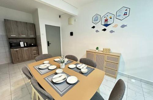 Bukit Serindit Apartment | Cozy Stay near to Park & Melaka Town 6-8pax