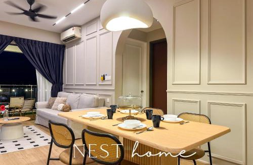 Central District Apartment | Country Garden Seaview Suite by Nest Home at Danga Bay