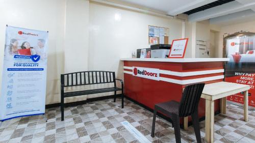 Makati Hotel | RedDoorz Plus near Uptown BGC Mall