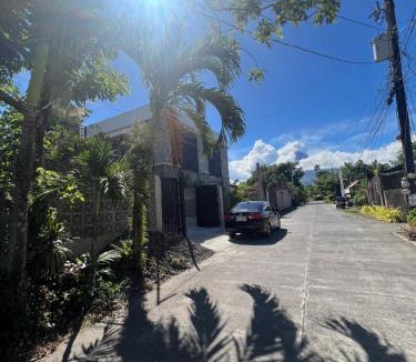 Legazpi Bed & Breakfast | Balay na Bato