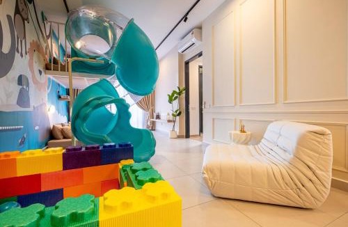 Kuala Lumpur Apartment | KL No1 Kids Slides w Climbing Wall Kids Friendly