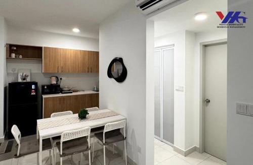 Kota Warisan Apartment | Arena Designer Deluxe Suite KLIA