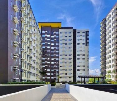 Mandurriao Apartment | R2 Minimalist Snug Haven
