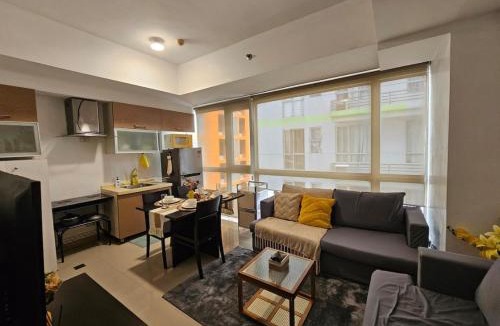Pasig Apartment | Sunshine 100 Plaza - Bright and cozy 1 bedroom with washer