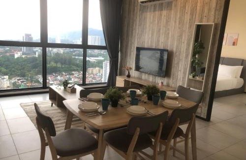 George Town Apartment | Urban Suite Condominium By Blue Sky Holidays