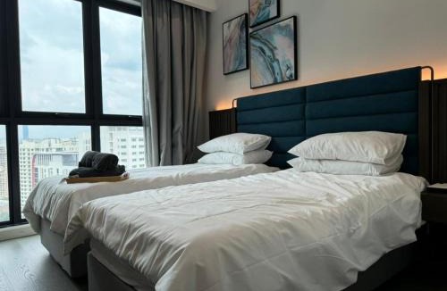 Mont Kiara Apartment | Modern 1Bedroom The Ooak Balcony Netflix KL City View