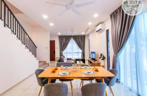 Tebrau House | Austin JT Homestay by RR JBcity