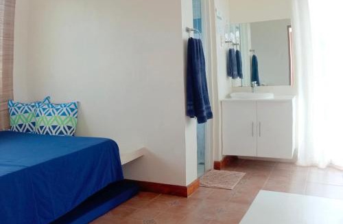 Puraran Bed & Breakfast | Alon stay