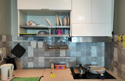 Kampung Masjid Timah Apartment | Modern Comfy Suite Room-9Pax