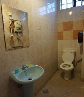 Central District Hotel | Zen Zeng Hotel